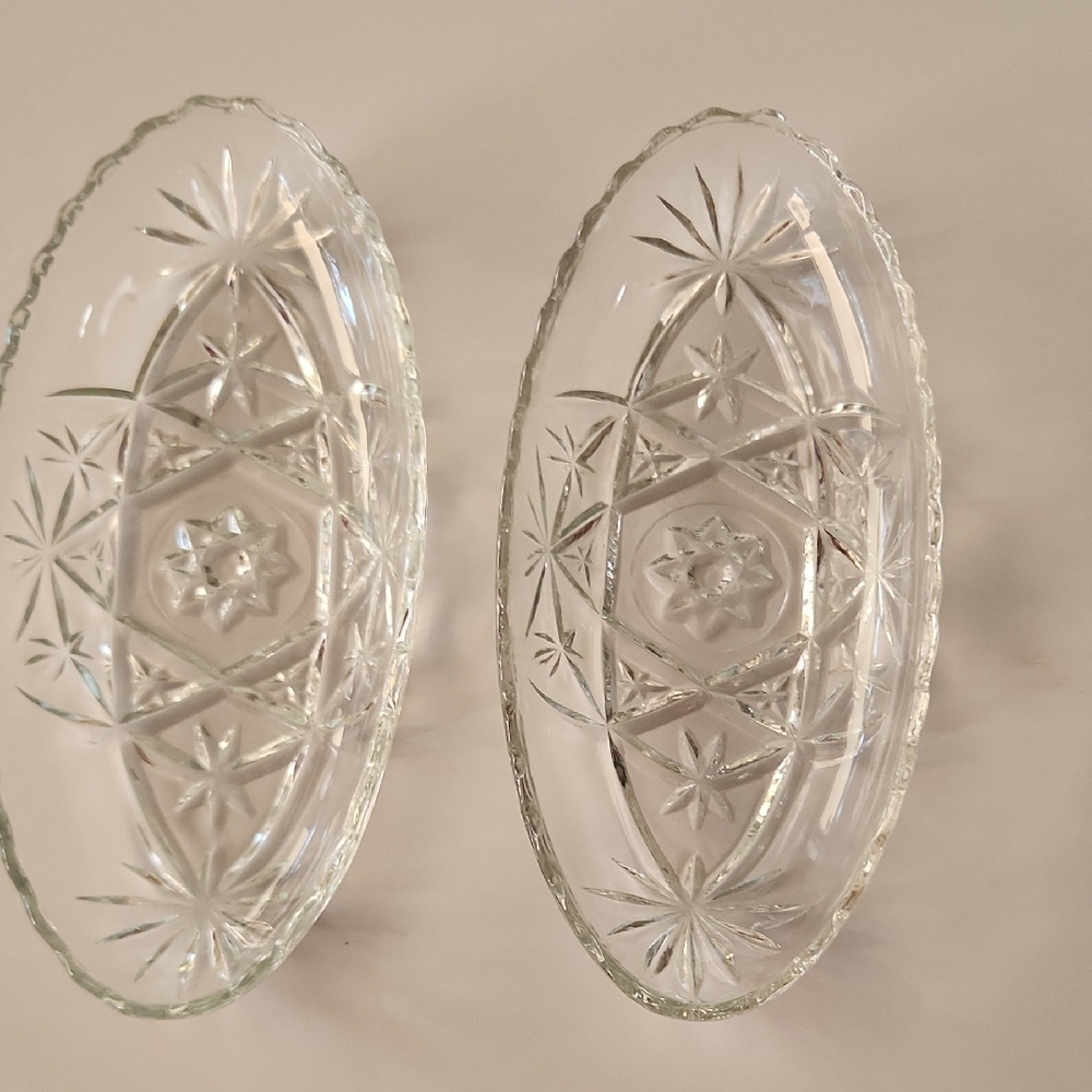 Anchor Hocking Starburst Oval Glass Platters